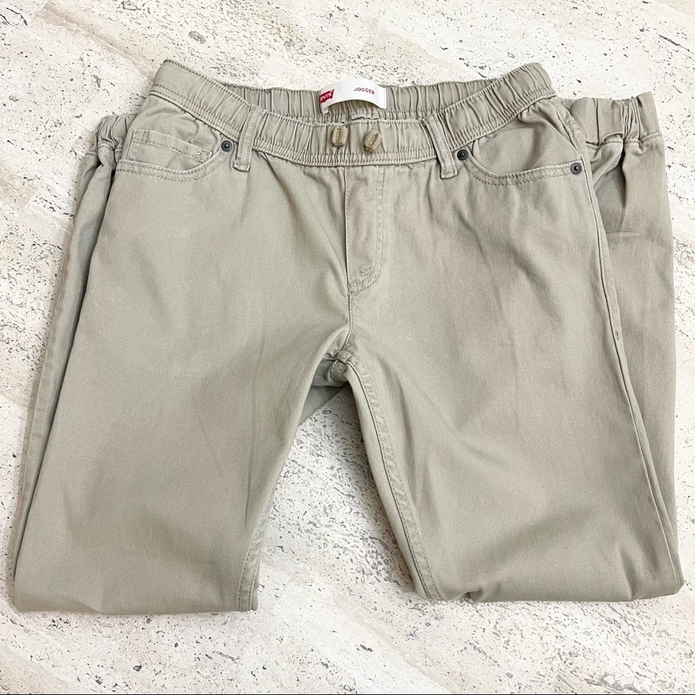 Boys Levi’s Khaki Joggers Size Large